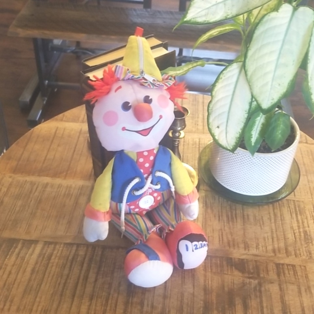 VTG 1984 Fisher Price Buttons & Toes Dress Me Clown Plush Toy